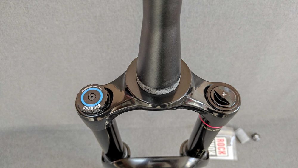 Rock Shox Lyrik Select+ Charger 2.1 RC 29'' ( Шток 1.8