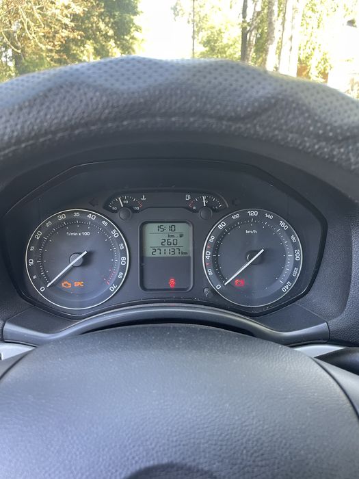 Продам SKODA OCTAVIA a5 1.6 mpi