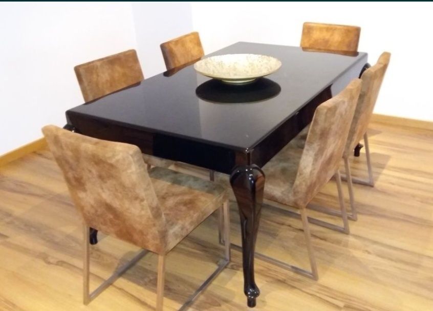 Mesa extensível lacada alto brilho