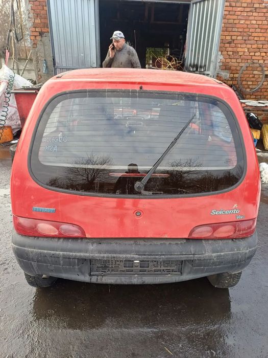 Klapa tylna szyba zdrowa Fiat Seicento 2001 kolor 112/A