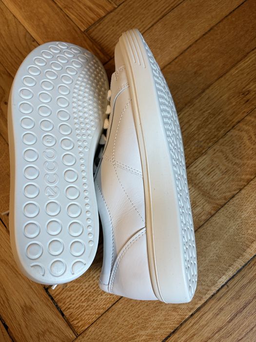 ECCO Soft classic white 37