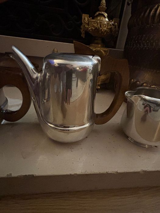 Conjunto de Cafeteira, Bule e leiteira Picquot Ware