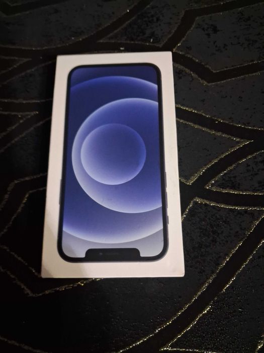 iPhone 12 czarny