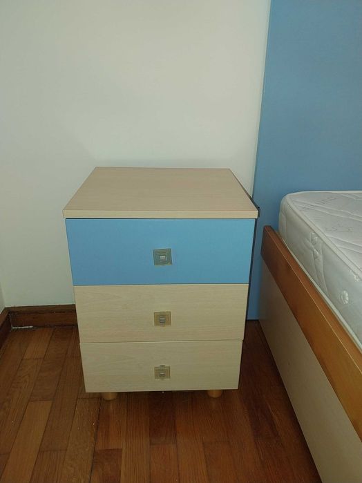 Quarto Infantil Completo Micuna – Cama Evolutiva + Roupeiro + Cómoda + Mesinhas
