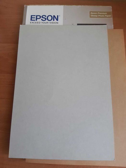 Papier fotograficzny Epson 225