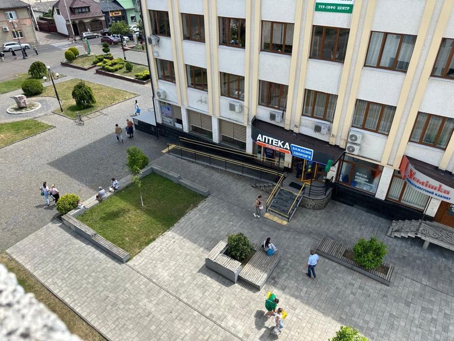 Оренда комерційного приміщення в центрі м.Тячів