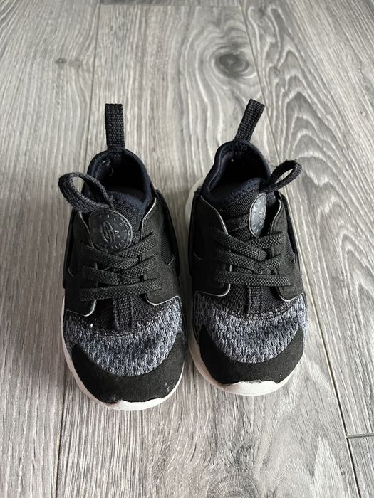 Buty dziecięce Nike Huarache 23,5