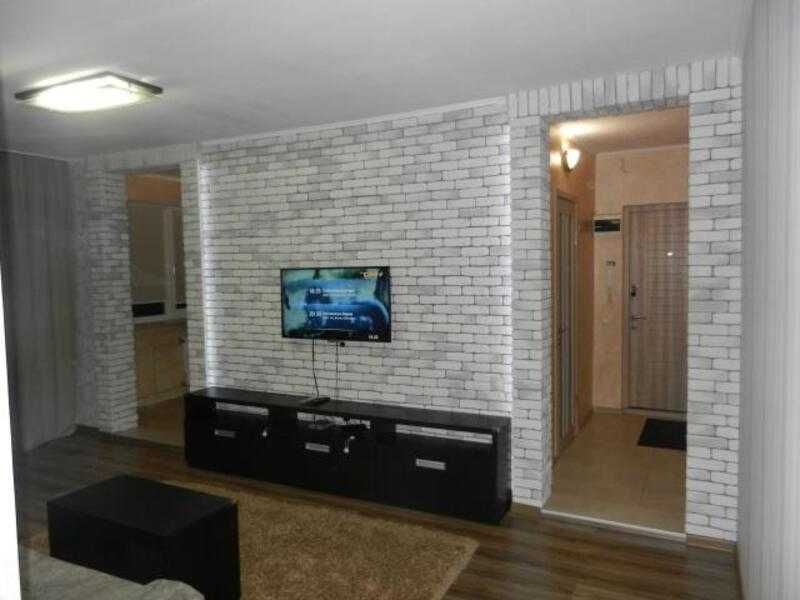 Продам трикімнатну квартиру на Нових Будинках