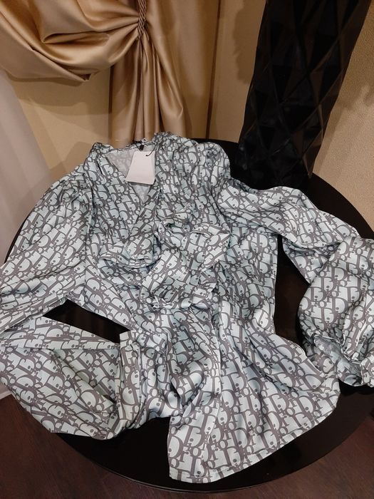 Кофта диор     .