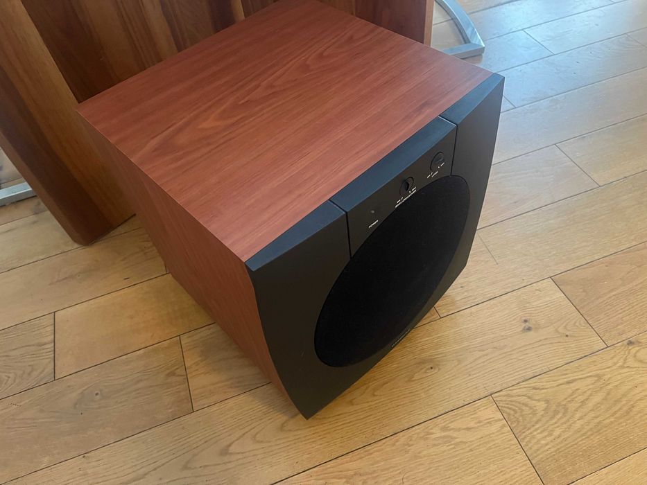 Subwoofer aktywny Wharfedale Crystal 2 domowy