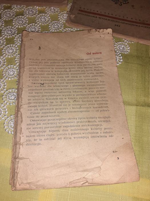 Trzy stare książki z roku 1951, 1956