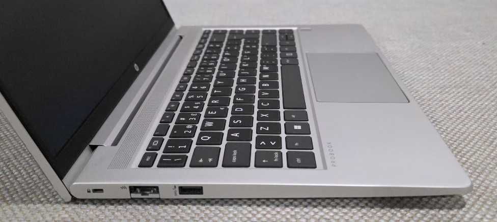 HP 445 G8, AMD RYZEN 3, Ssd, 16G ram