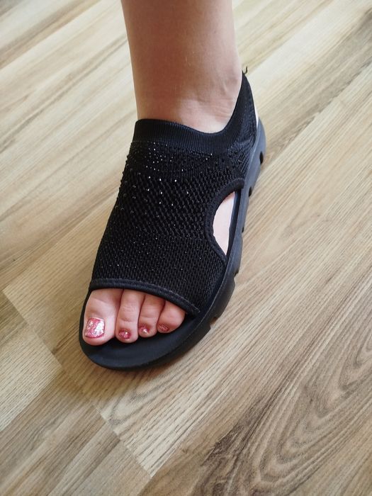Sandałki czarne 38  stopa 23,5cm