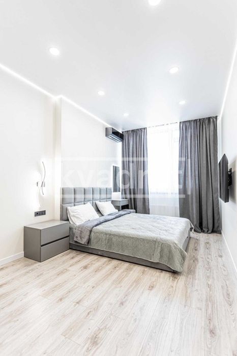 Оренда 2к квартири 53м2 ЖК Manhattan City пр-т Берестейський 11 центр