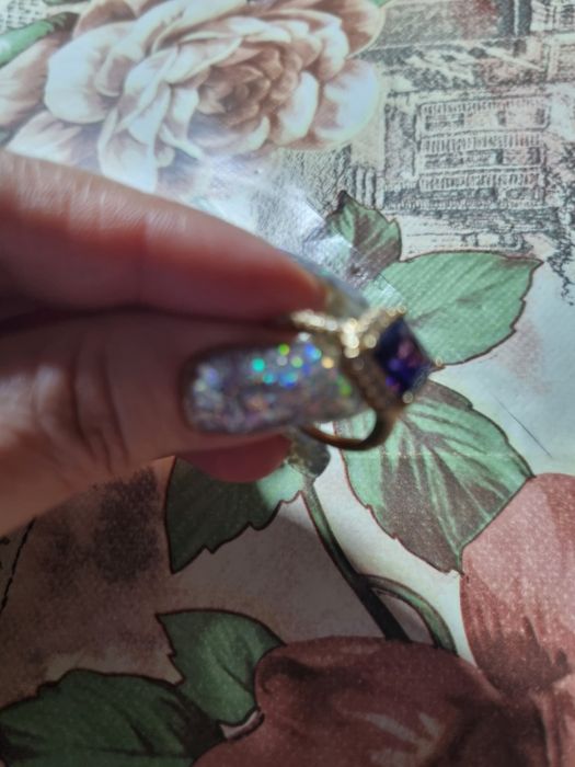 Продам каблучку з медичного сплаву