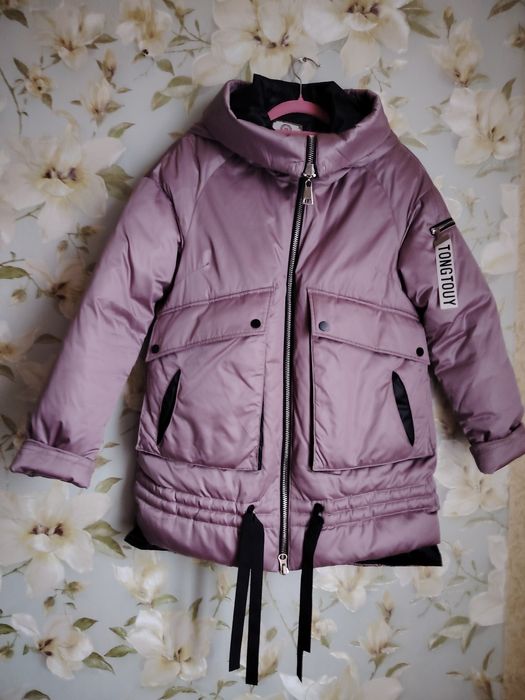 Куртка теплая  девочке  подросток 15-16л или худенькой женщине S разме