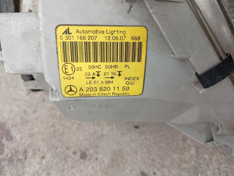 optica- farol esq mercedes benz berline classe c w203