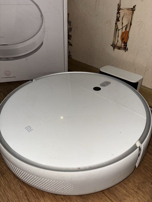 Робот-пилосос миючий Xiaomi Mi Robot Vacuum-Mop 2 EU