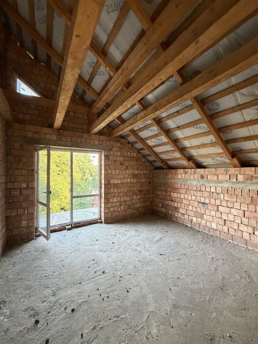 Будинок 187 м² + 11,5 соток + гараж | 30 км від Чернівців