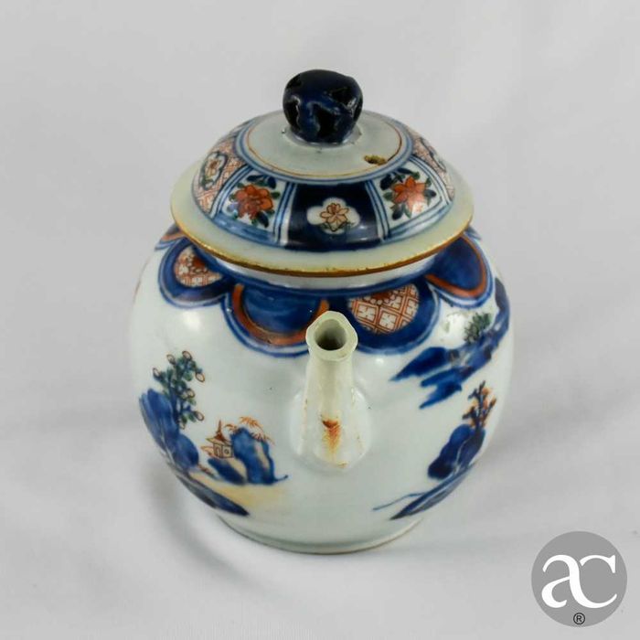 Bule em porcelana da China, Dinastia Qing, Período Qianlong séc. XVIII