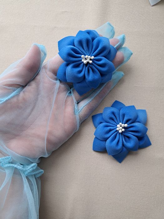 Квіти для волосся на резинках