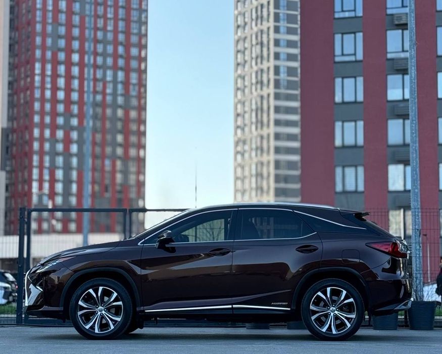 Lexus RX 450h official