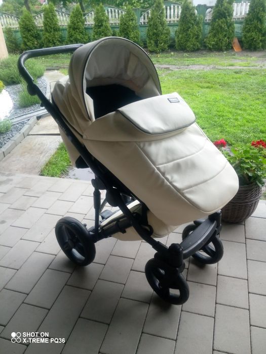 Продається в хорошому стані 2 в 1,