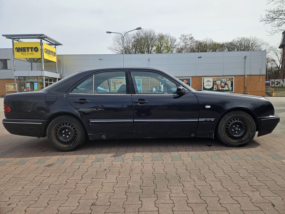 Merceces E-Klasa W210