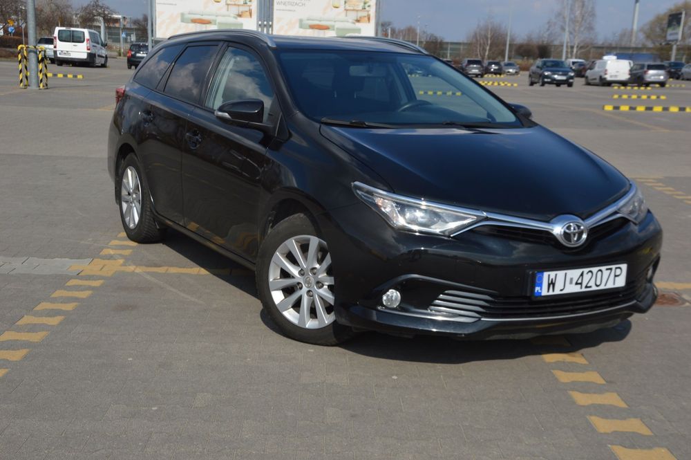 Toyota Auris Toyota Auris Kombi  1.6 B