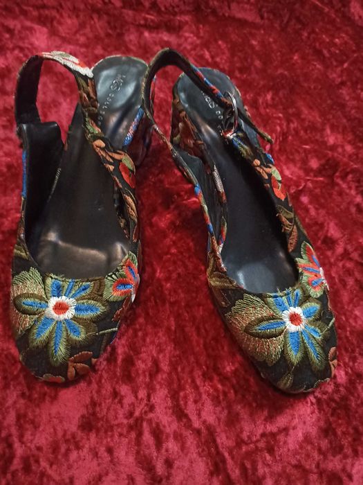 Фирменные Туфли босоножки  "M&S " 41 размер