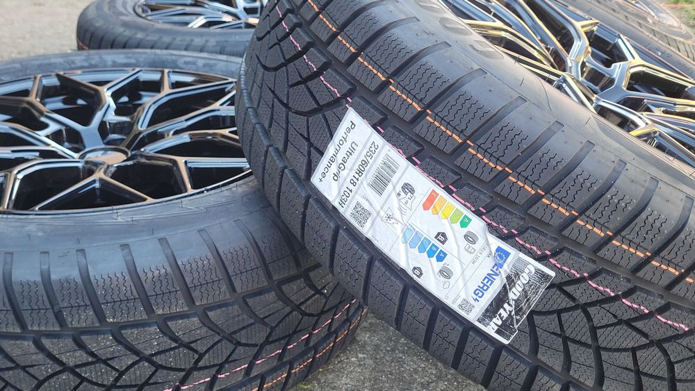 Nowe Zimowe Opony 235/60 18 Good Year Ultra Grip Per 2025r Mercedes M0