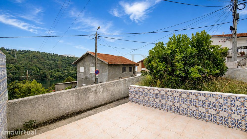 Moradia, Foz do Sousa e Covelo