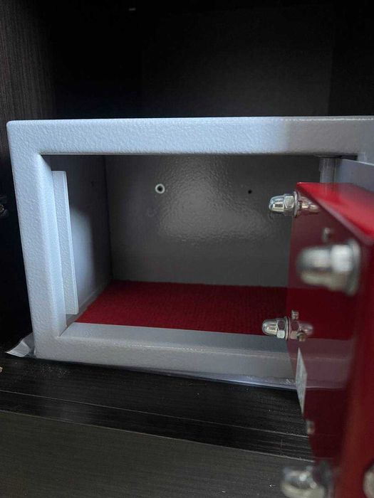 Сейф меблевий Griffon L.16.K (серый, ключовий замок)