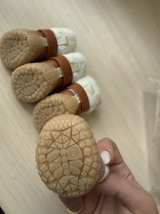 Взуття зимова для собак