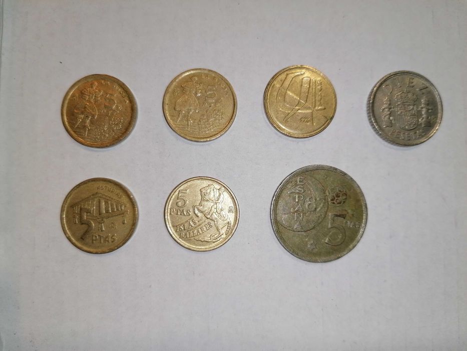 Moedas antigas portuguesas e estrangeiras