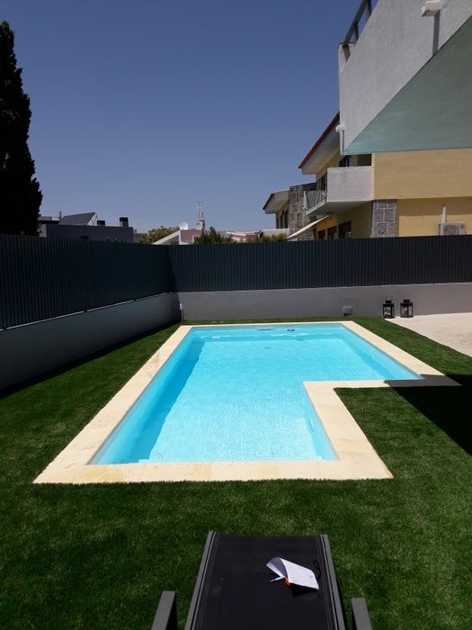 Construção e remodelação de piscinas
