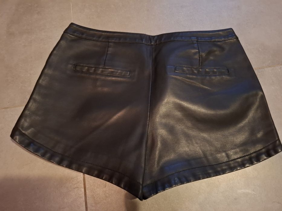 Spodenki roz. 36 Mango