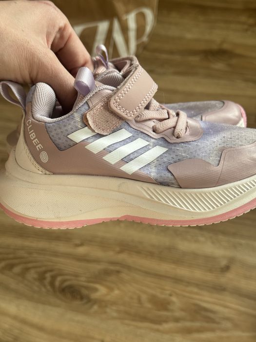 Взуття на дівчинку, 27-28 розмір