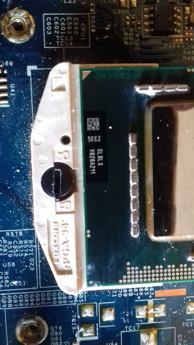 portátil acer i7 liga mas não dá imagem