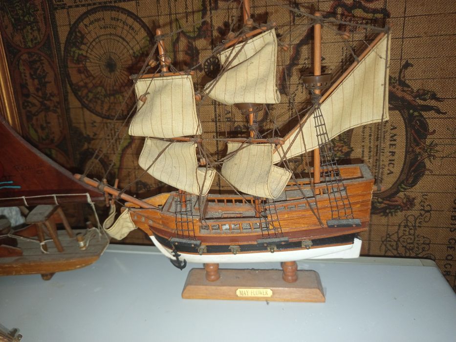 Coleção de barcos caravelas miniaturas etc