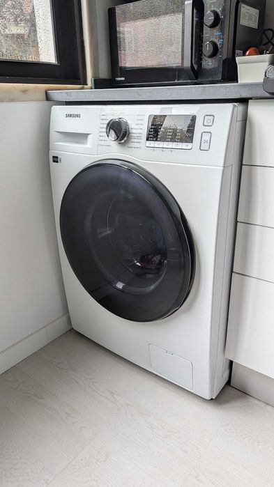 Máquina de Lavar e Secar Samsung 8/5kg EcoBubble - excelente estado