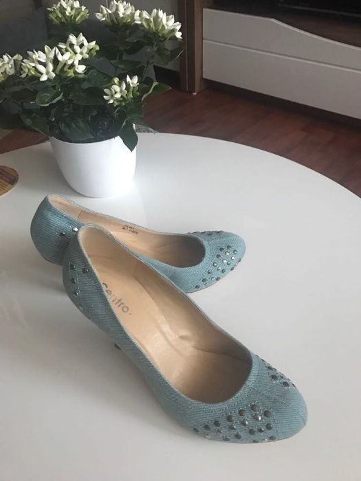 Szpilki, rozmiar 38, niebieski, jeans, nity, ćwieki