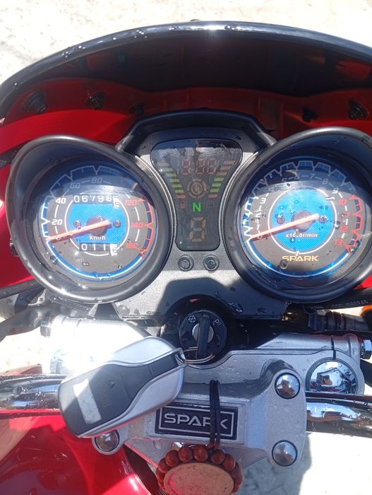 Продам мотоцикл spark -25І 200