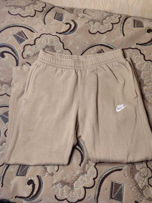 Спортивні теплі штани Nike. Пропонуйте вашу ціну