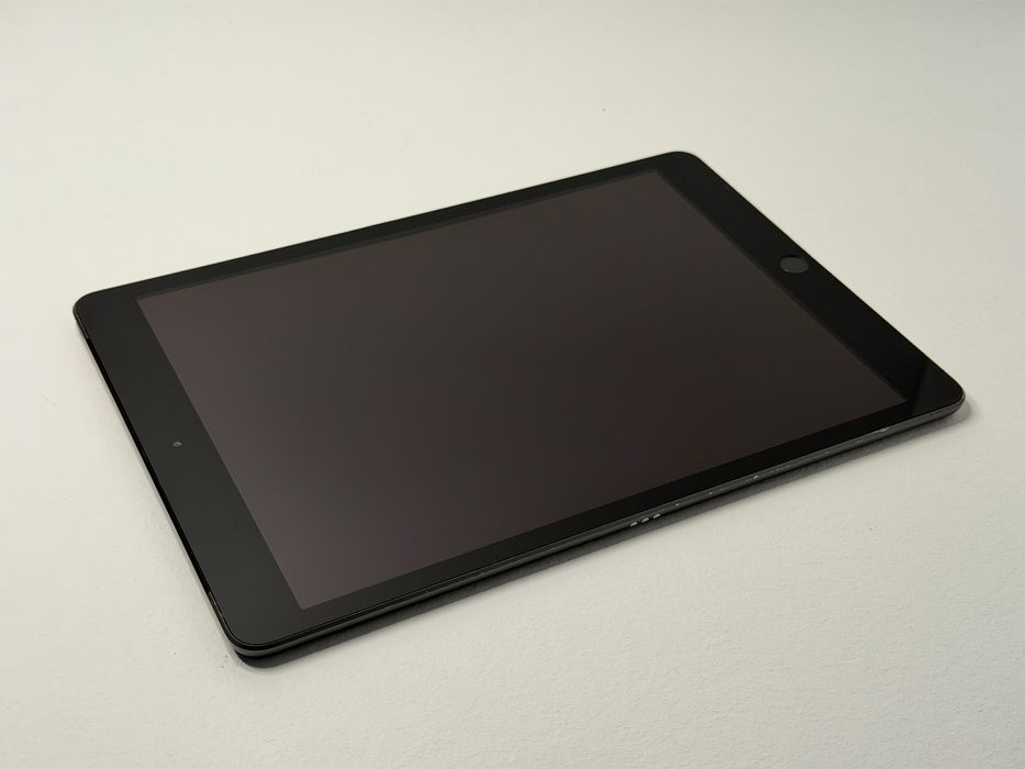 iPad 8. gen. (A2429) - 128GB - Cellular (LTE) - faktura VAT 23%