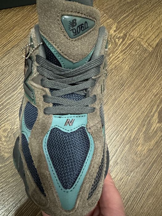 Кросівки New Balance 9060 Beef & Broccoli розмір 39