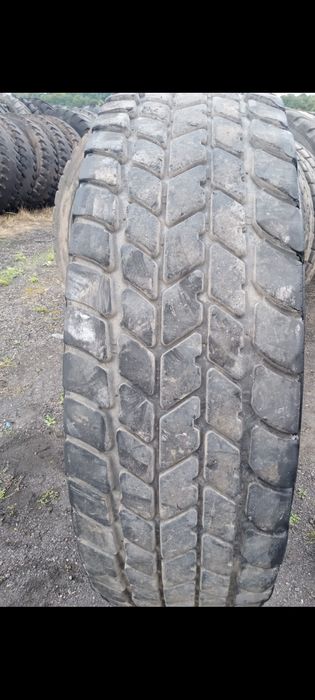 Opona 445/95R25 michelin