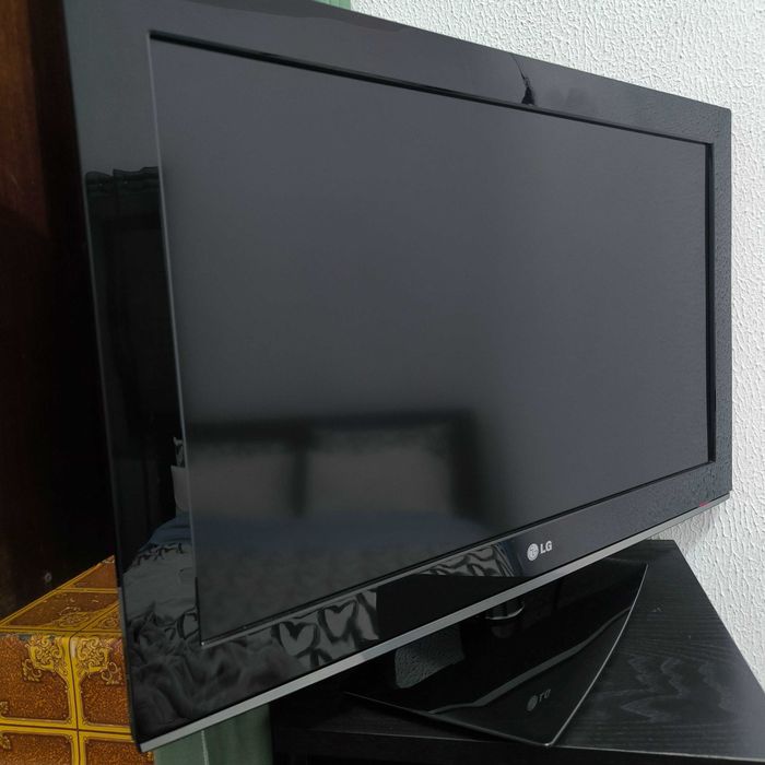 Televisão  LG quarto