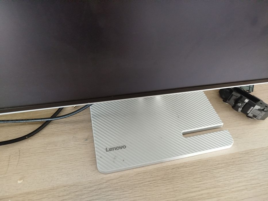 Lenovo Monitor with broken screen