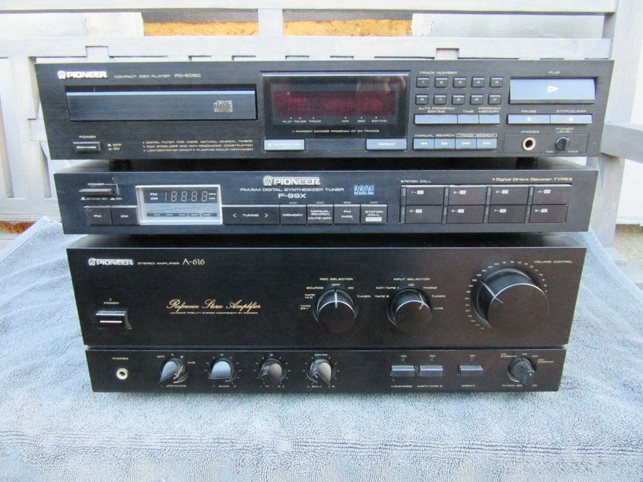 Wieża stereo Pioneer wzmacniacz A 616 odtwarzacz CD PD5050 tuner F 99X